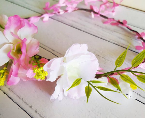 Pink Fizz - Childrens DIY Pale Pink Flower Crown Making Kit - Image 2