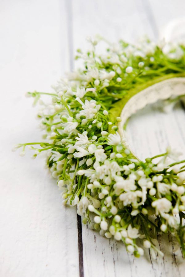 Flower girl's Gypsophila Flower Headband, designed for a comfortable, flexible fit - Image 5