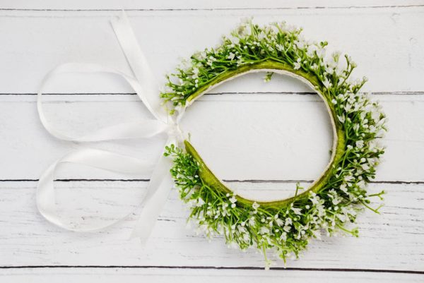 Flower girl's Gypsophila Flower Headband, designed for a comfortable, flexible fit - Image 7