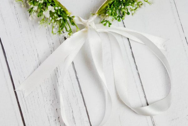 Flower girl's Gypsophila Flower Headband, designed for a comfortable, flexible fit - Image 8