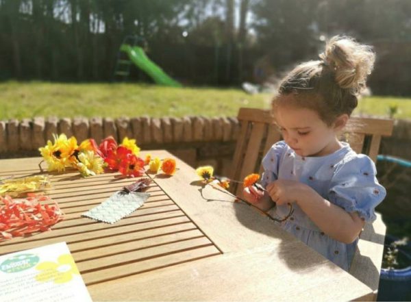 Making Mummy and Me Duo Flower Crowns