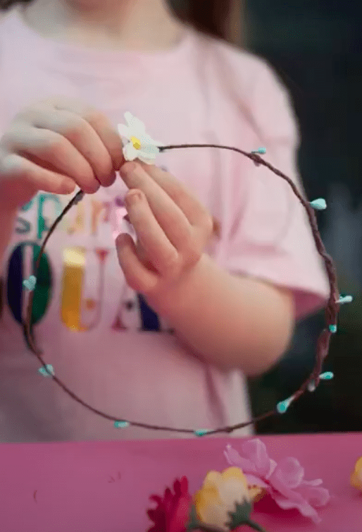 How to make a flower crown for children Screenshot 2020 09 06 at 11.09.21