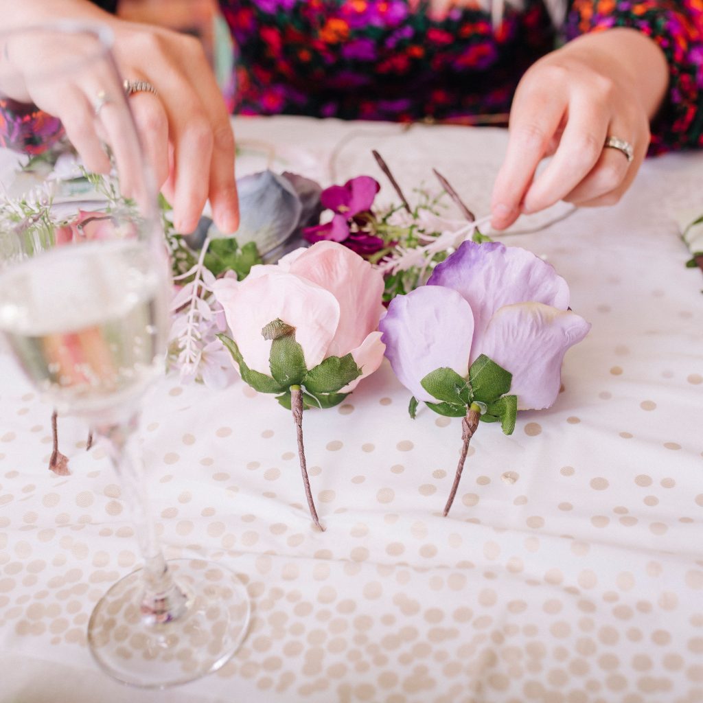 How do you make a flower crown? flower crown kit flowers