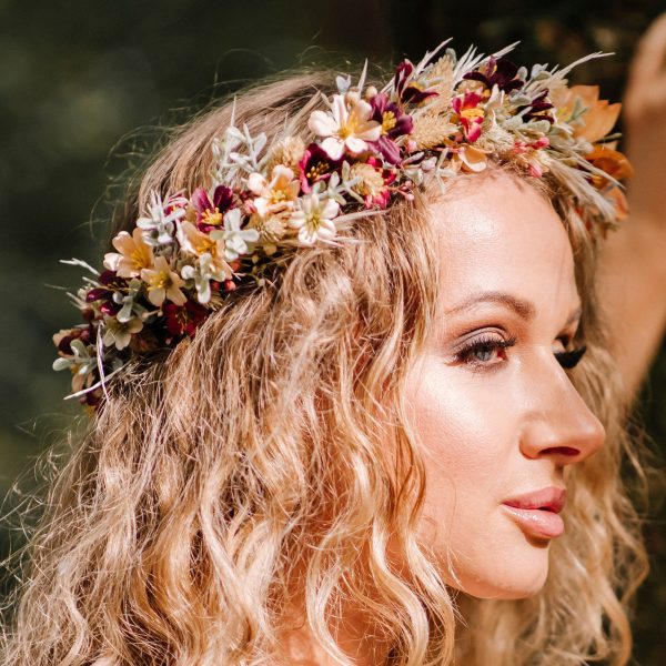 Dried autumnal flower crown with nigella flowers - Image 2