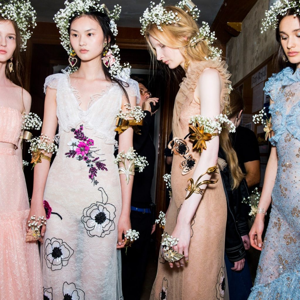Are flower crowns still popular? 00 lede rodarte beauty