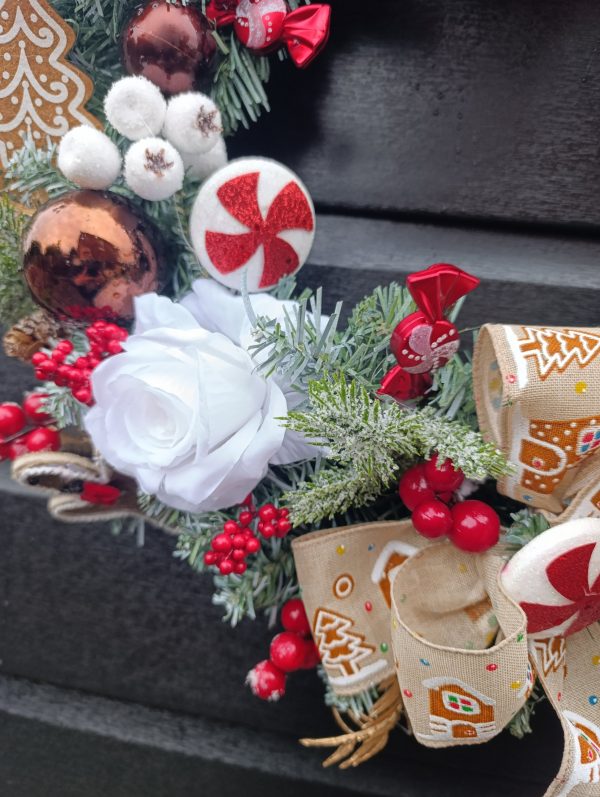 Gingerbread Christmas Wreath 50cm Handmade – Snowy Spruce, White Roses, Gold Foliage, Candy Canes & Gingerbread Men - Image 3