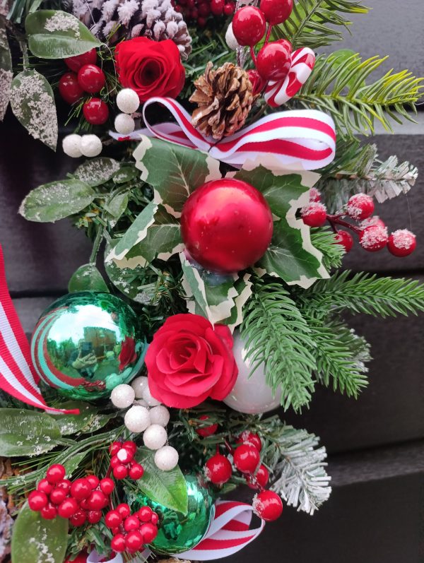 Handmade Festive Christmas Door Wreath – 60 cm, Red, White & Green, Artificial Spruce, Berries & Ribbons - Image 9