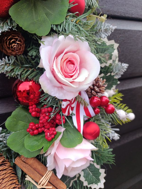 Red and Pink Christmas Wreath - Handmade - Letters to Santa - Festive Door Decoration - Image 5