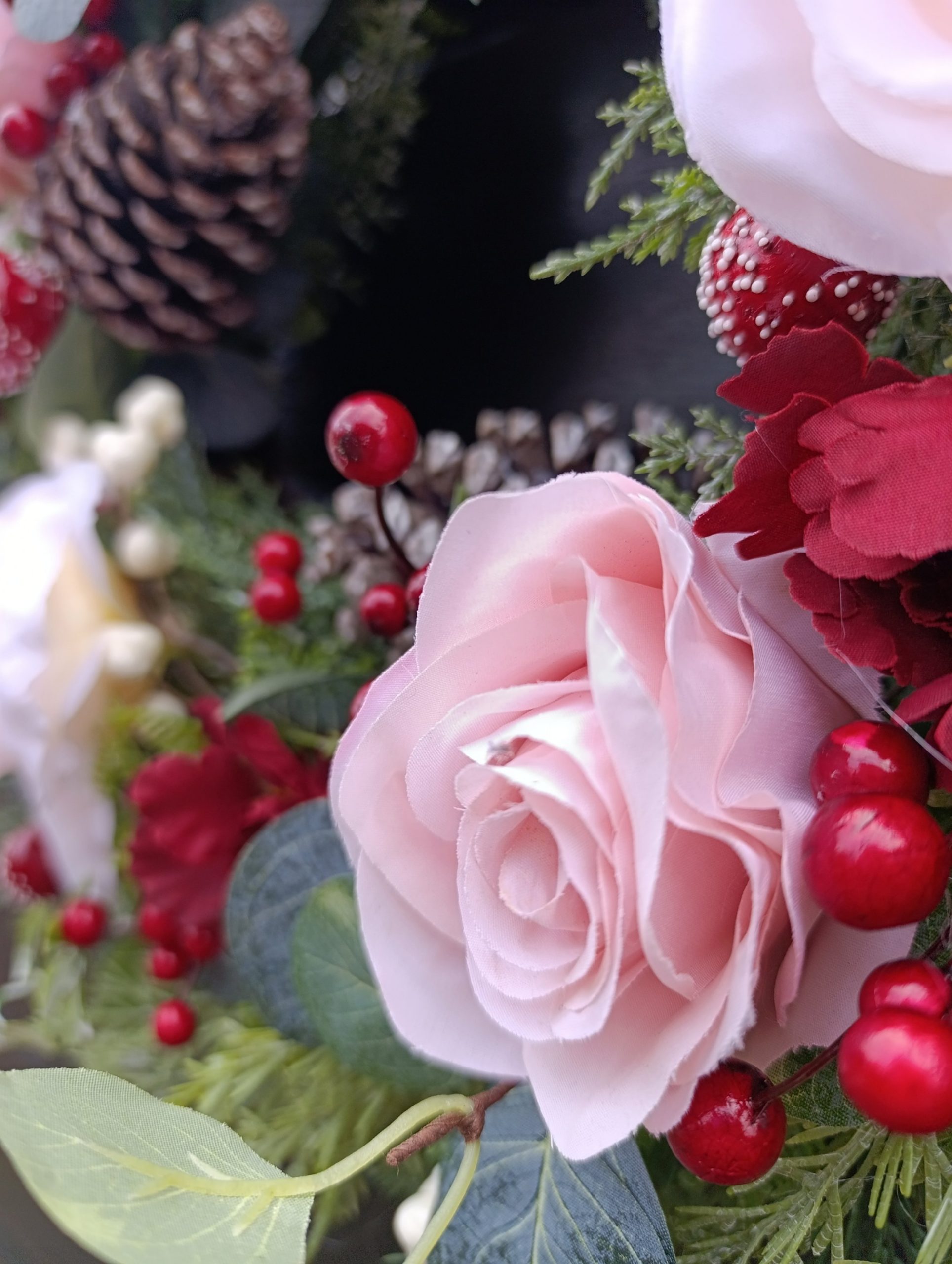 Pink & Burgundy Rose Wreath - Winter Door Wreath With Realistic Greenery Pink & Burgundy Rose Wreath - Winter Door Wreath With Realistic Greenery - Image 7